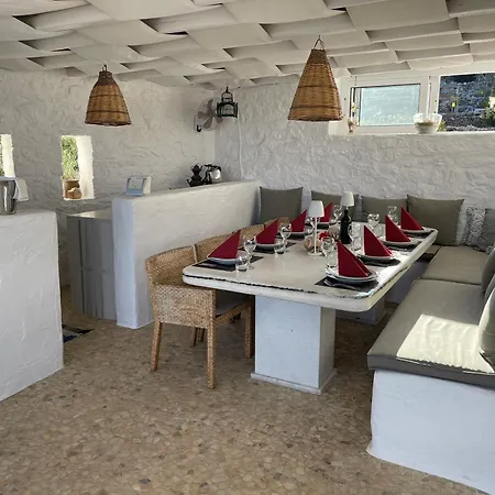 ヴィラ Mikro Chorio